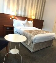 _gallery_gate_hotel_double_room_plain_1_