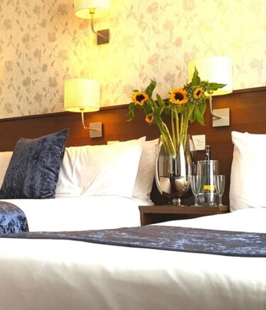 _room_gate_hotel_triple_or_quad_1_