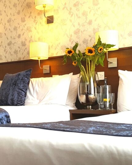 _room_gate_hotel_triple_or_quad_1_